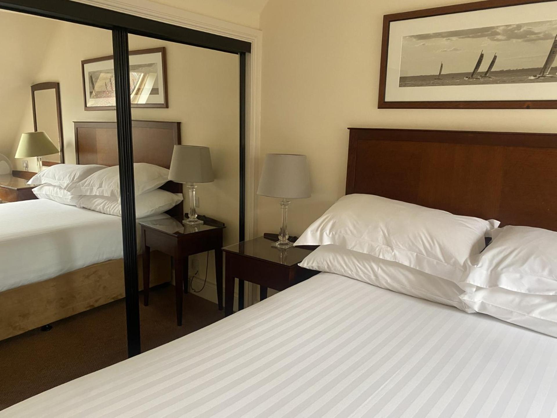 Macdonald Elmers Court Hotel Лимингтон Экстерьер фото
