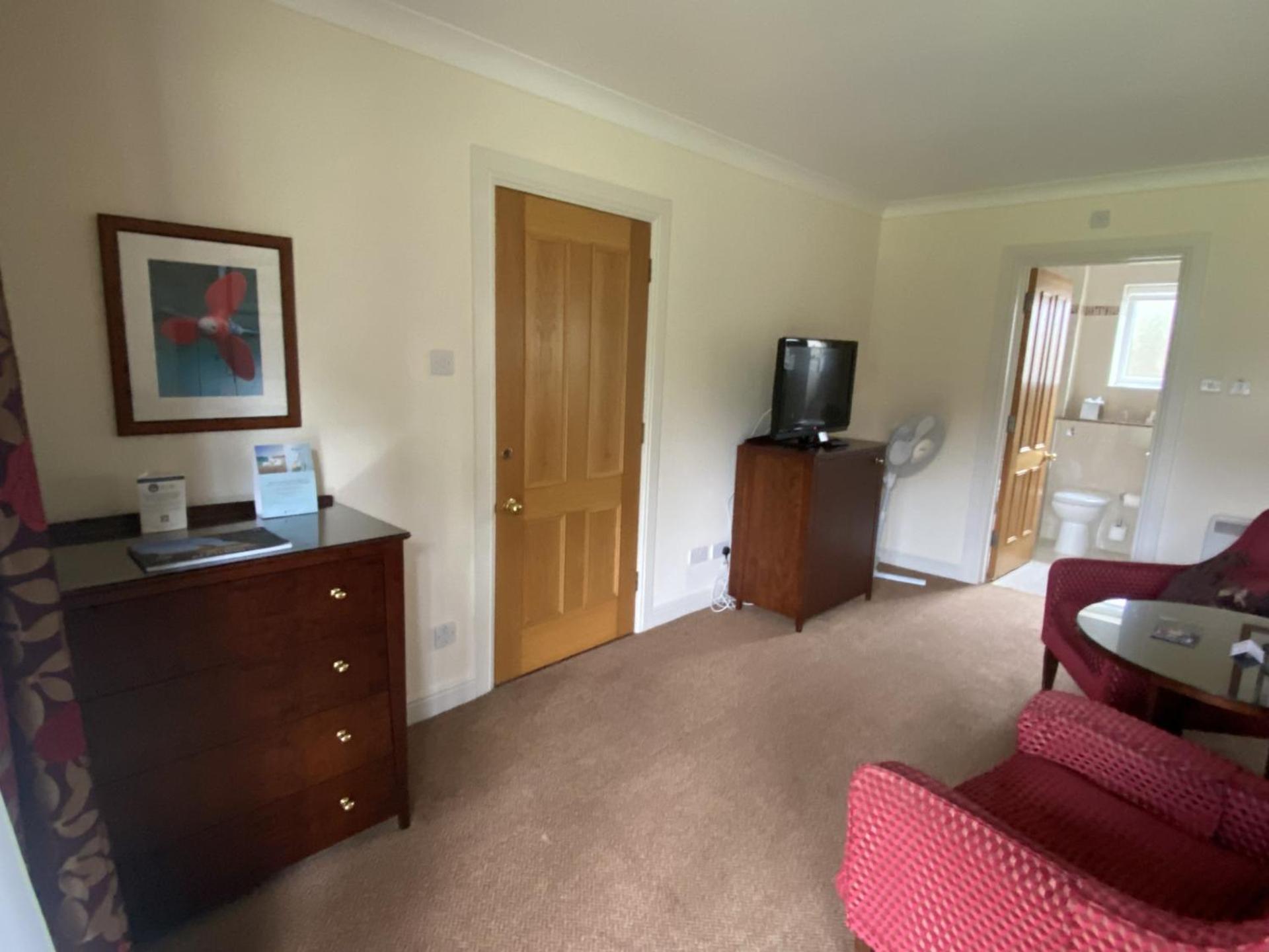 Macdonald Elmers Court Hotel Лимингтон Экстерьер фото