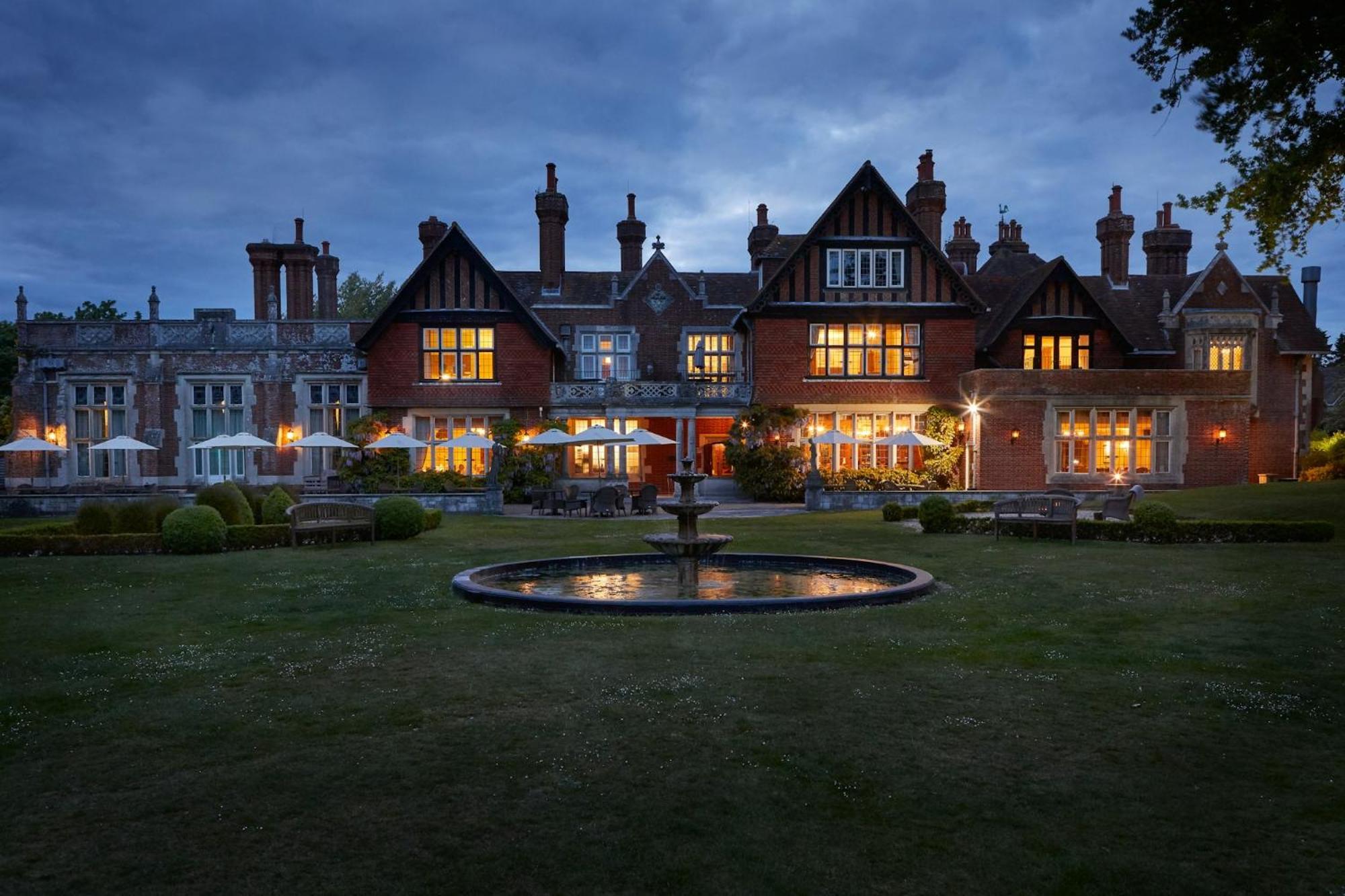 Macdonald Elmers Court Hotel Лимингтон Экстерьер фото